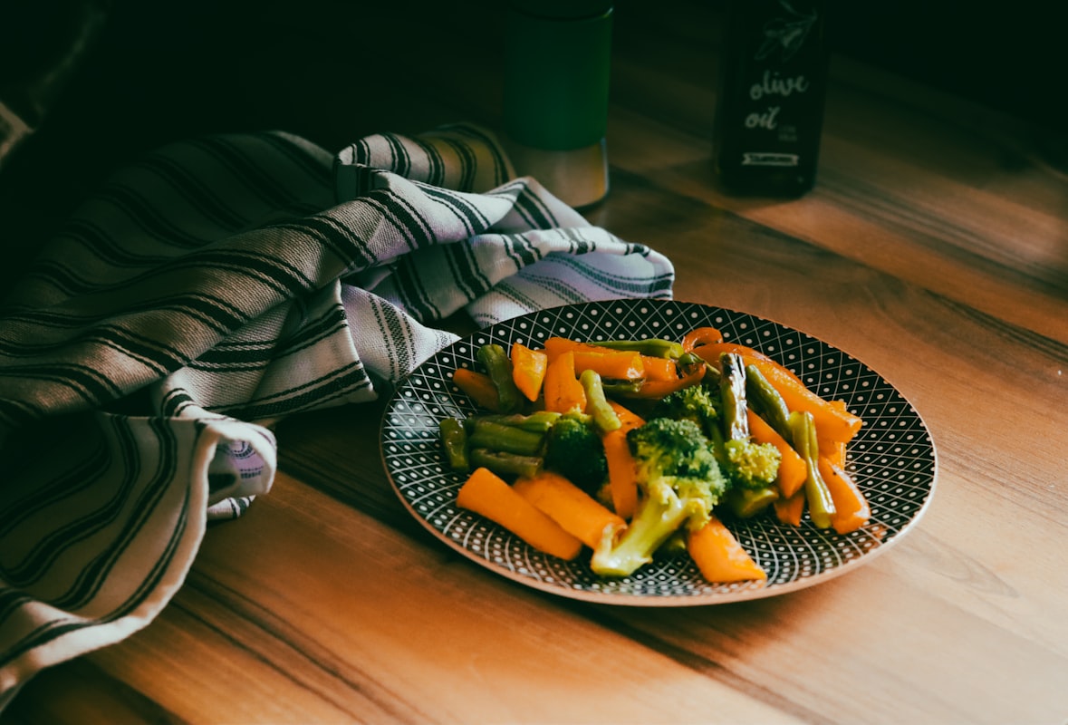 Petto di pollo con verdure al forno