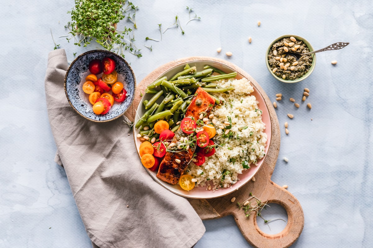Riso integrale con pesce e verdure